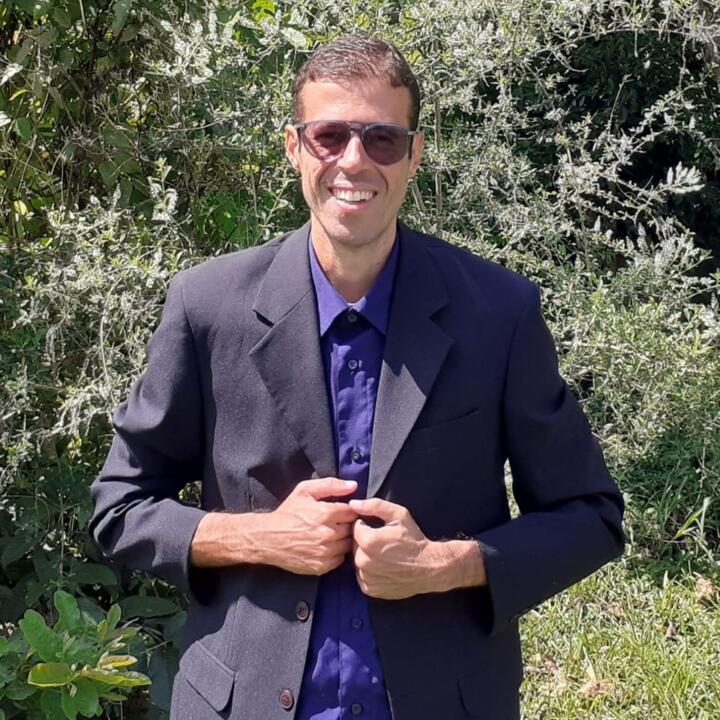 Comediante Raphael Bruno é atração da TV em Minas Gerais