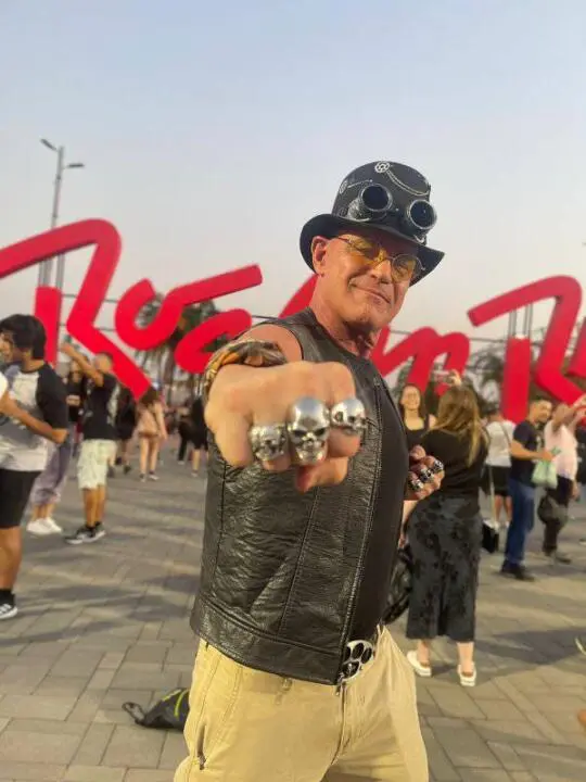O ator Breno Augusto Guimarães e a atriz e digital influencer, Karina Sinopoli, curtem o Rock In Rio