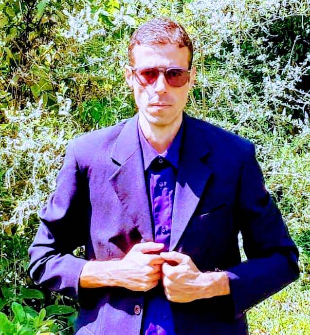 Conheça Raphael Bruno o artista versátil 