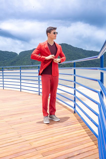 A alfaiataria Fabrizio Allur, conhecida por extremo bom gosto e estilo, na costura de alto padrão, lança sua coleção exclusiva 