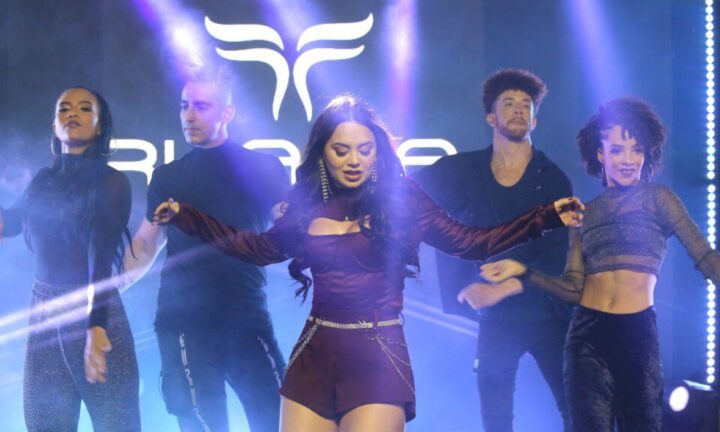 “Baby Volta”  é o novo single da cantora Ruama Feitosa