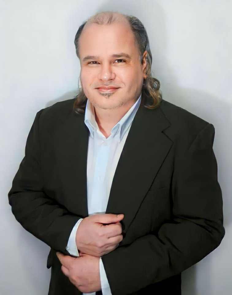 O escritor ítalo-brasileiro Antônio Antolini antecipou-se ao cientista estadunidense Robert Sapolsky.