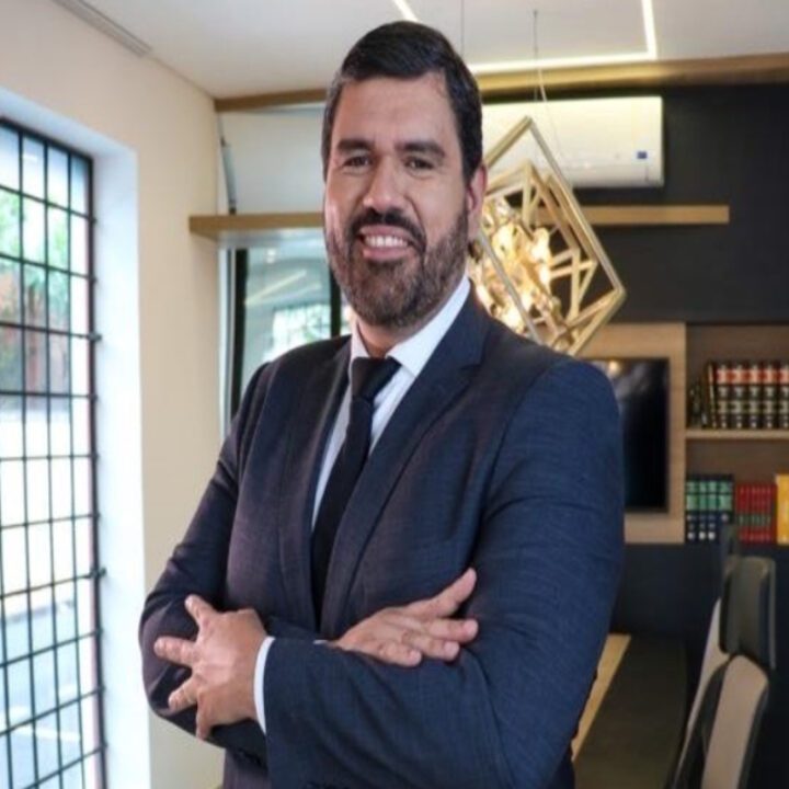 Cada vez mais procurado pelo público feminino, especialista explica como funciona o transplante capilar