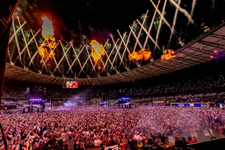 Henrique & Juliano arrastam multidão ao Mineirão em único show do ano na capital mineira