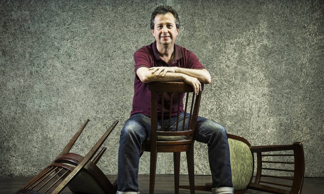 Uberlândia recebe oficina gratuita de Direção Teatral com André Paes Leme