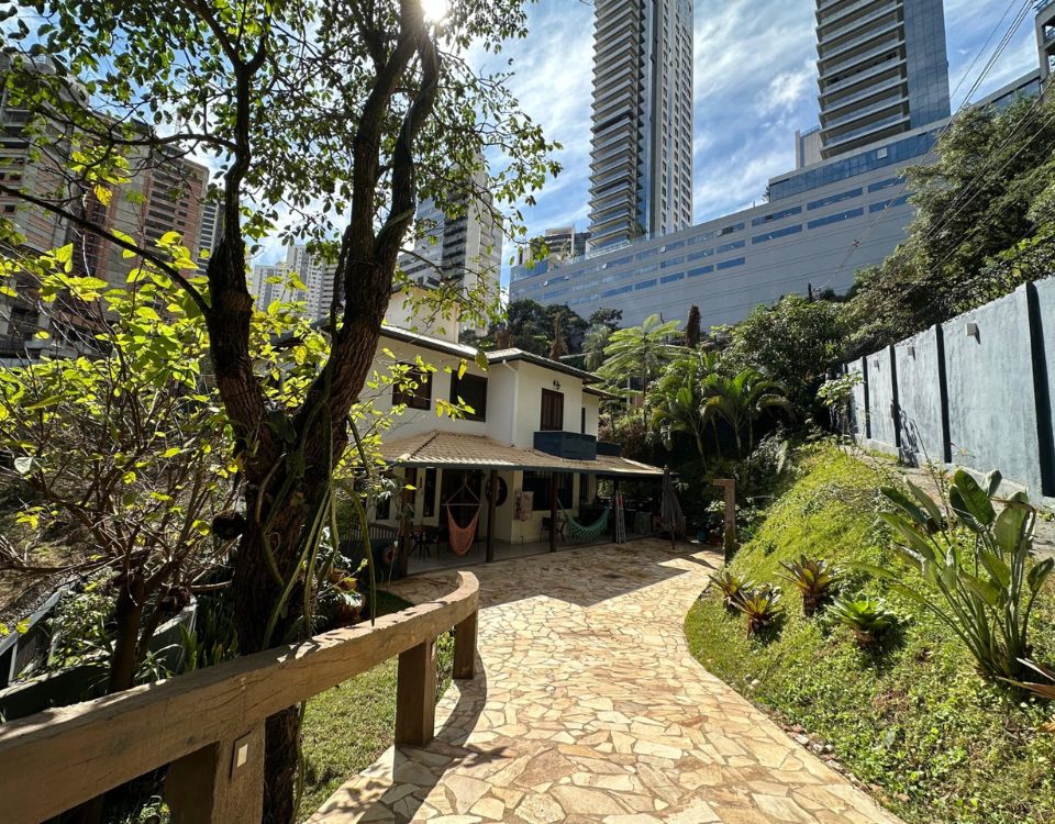 Sítio 21: Um Refúgio para reconexão com a natureza, consigo mesmo e com a paz interior, localizado no Coração do Vila da Serra