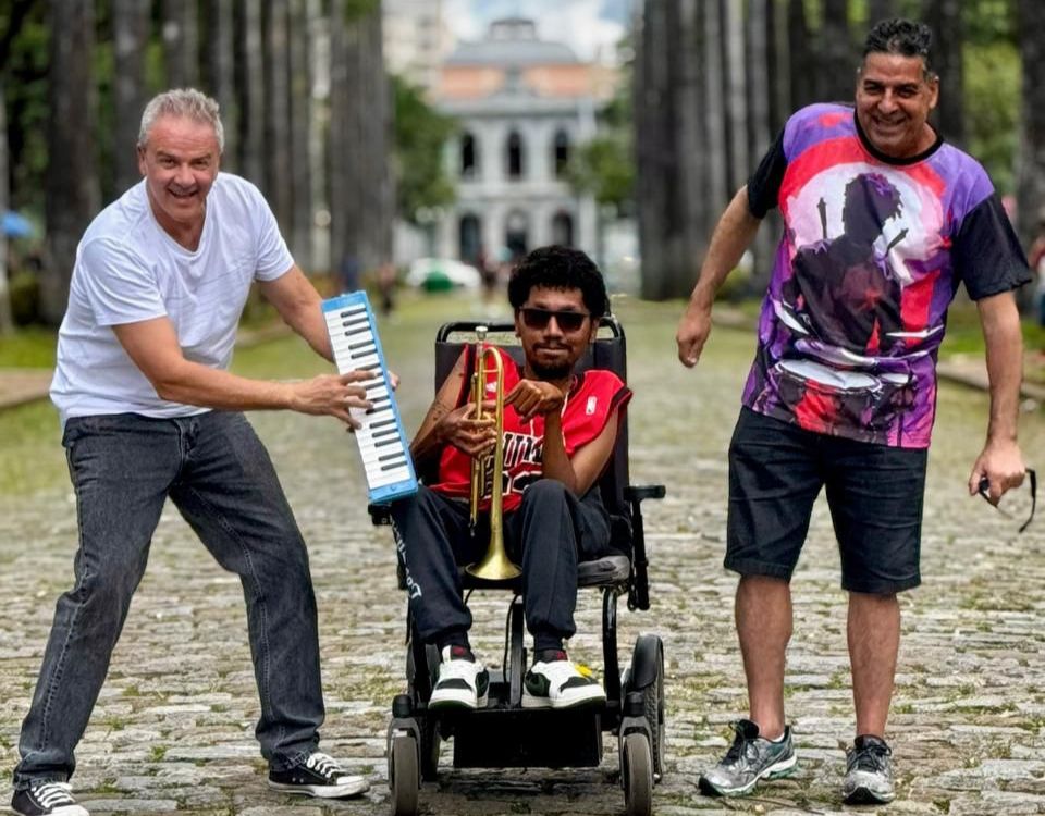 Inclusão, cultura mineira e sustentabilidade no mesmo palco: a primeira edição PCD do Música na Árvore Solar acontecerá em Viçosa