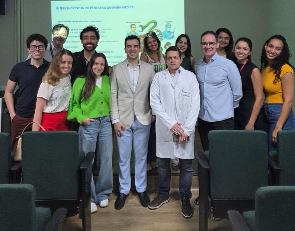 Bruno Farnese apresenta técnicas de biópsia do pâncreas a equipe do IPSEMG