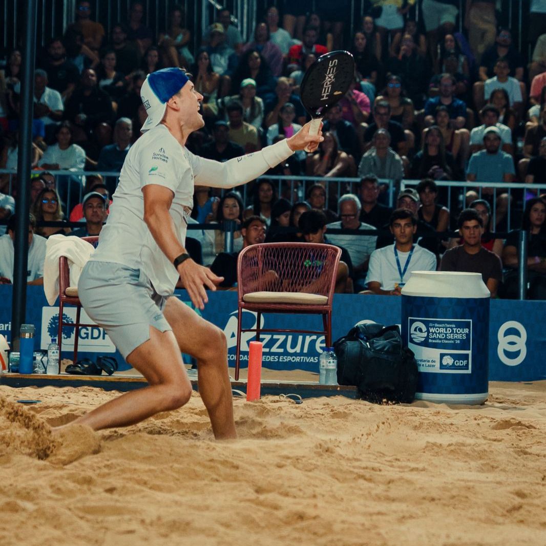 André Baran vibra com retomada e vice no Sand Series de Brasília