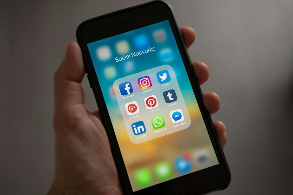 Site de Painel SMM: O Que Avaliar Antes de Escolher