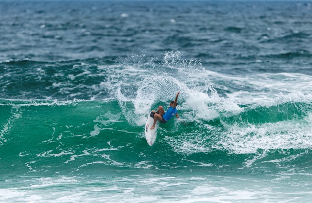 Sophia Medina venceu sua bateria no WSL REMA 2026